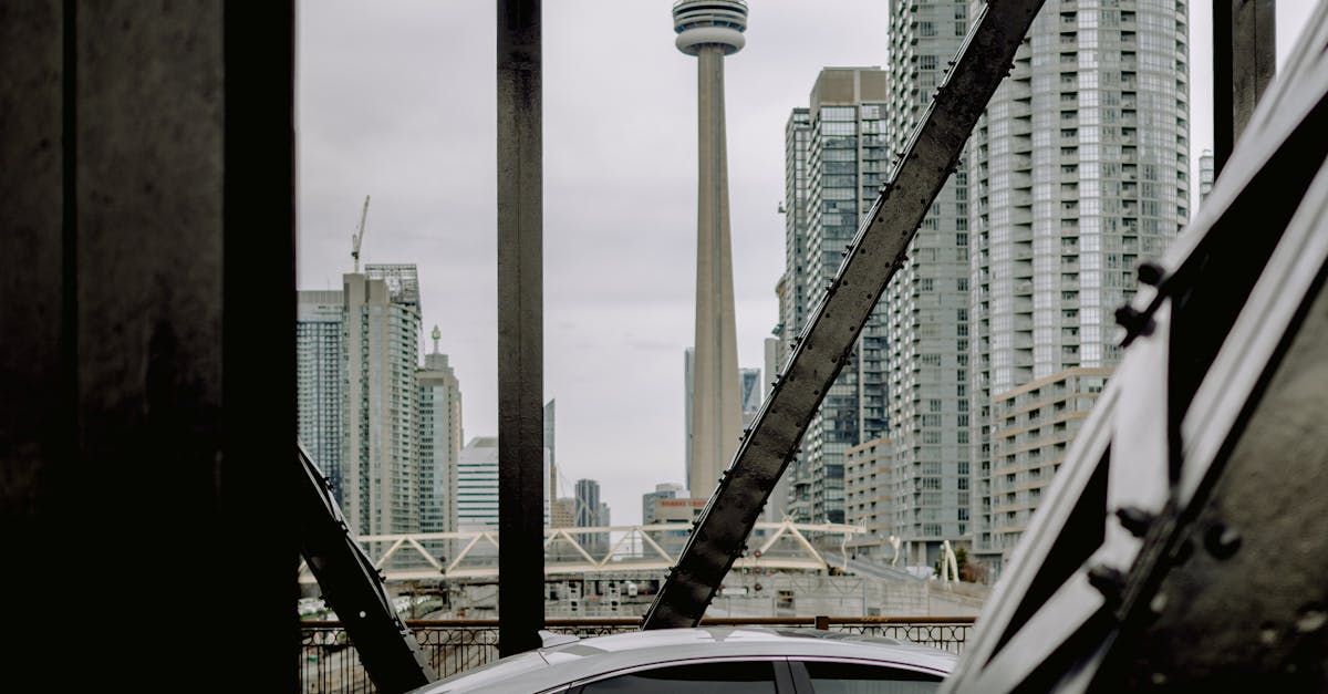 Can a crack in a windscreen be repaired?