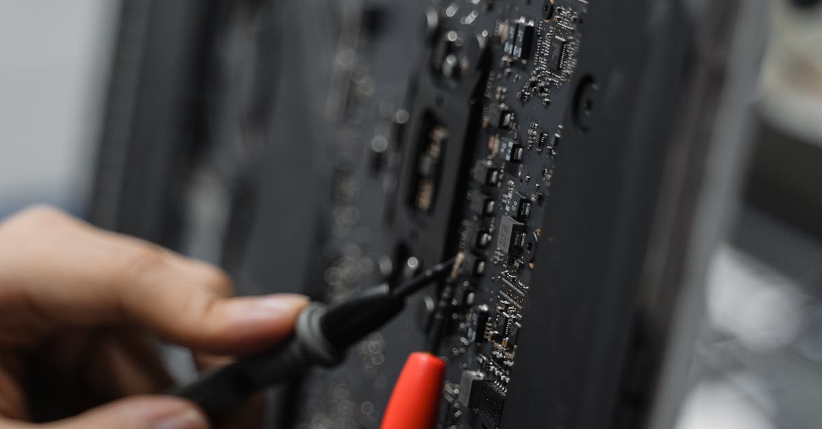 How to choose the right repair method based on crack size?