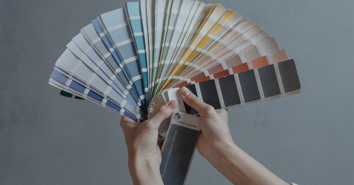 What's the difference between a moonroof and a sunroof?