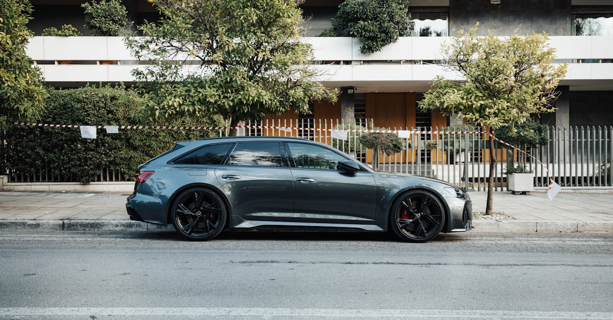 Will super glue stop a windshield crack from spreading?